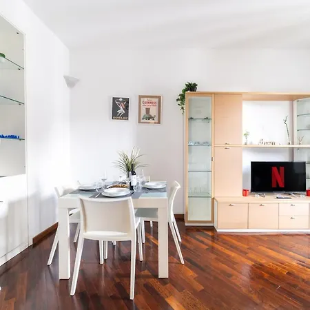 Duomo-centro E Tranquillo 밀라노